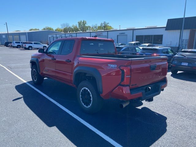 2024 Toyota Tacoma TRD Off-Road photo 3