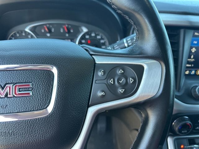 2023 GMC Acadia SLT - Photo 16