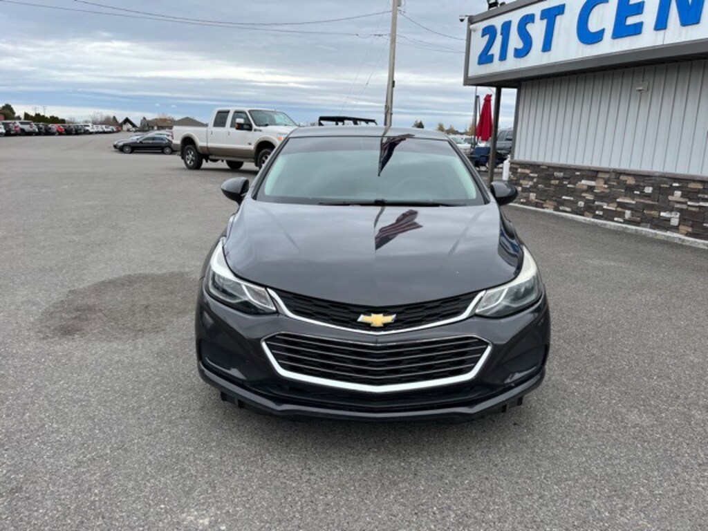 Used 2017 Chevrolet Cruze LT Auto Sedan