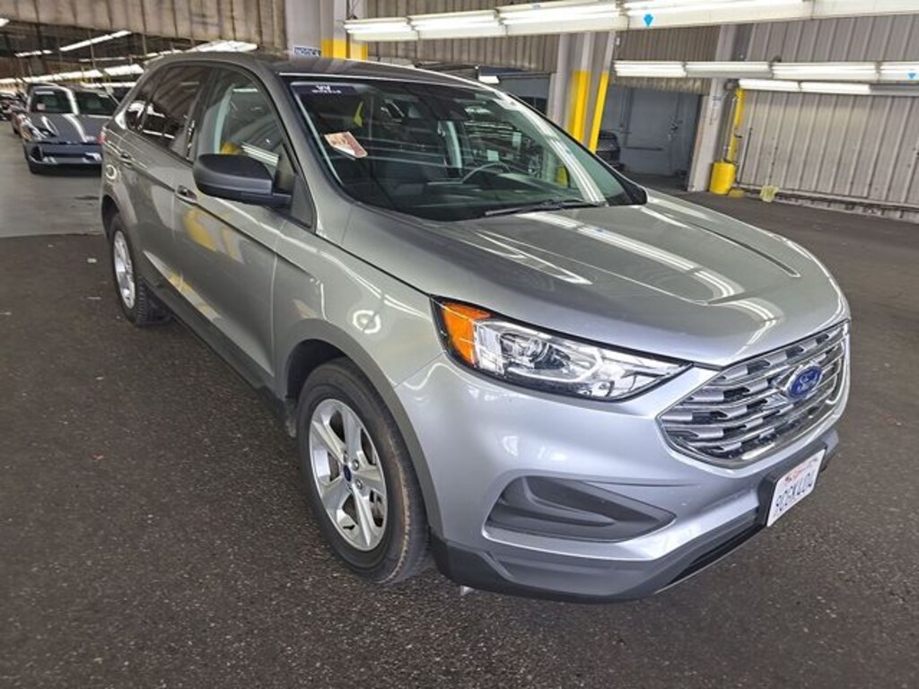 Used 2022 Ford Edge SE SUV
