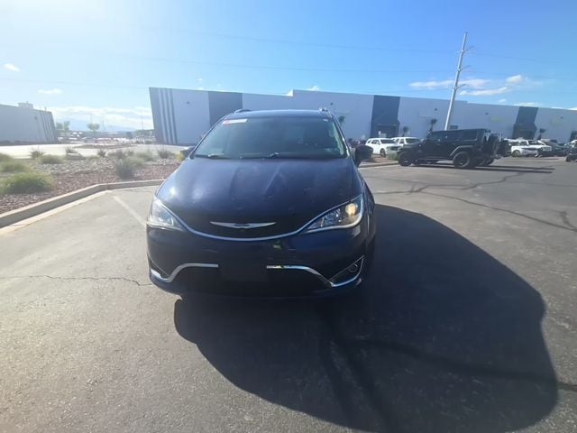 2019 Chrysler Pacifica Touring L Plus's photo