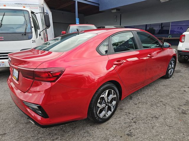 2021 Kia Forte LXS AT's photo
