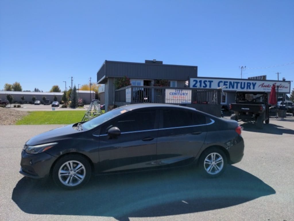 Used 2017 Chevrolet Cruze LT Auto Sedan