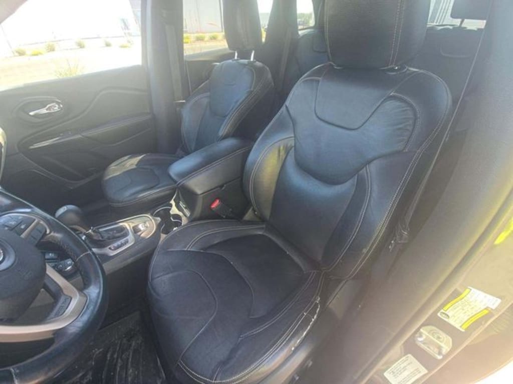 Used 2015 Jeep Cherokee Latitude 4x4 SUV