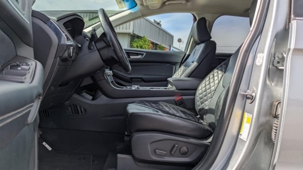 Used 2024 Ford Edge Titanium SUV