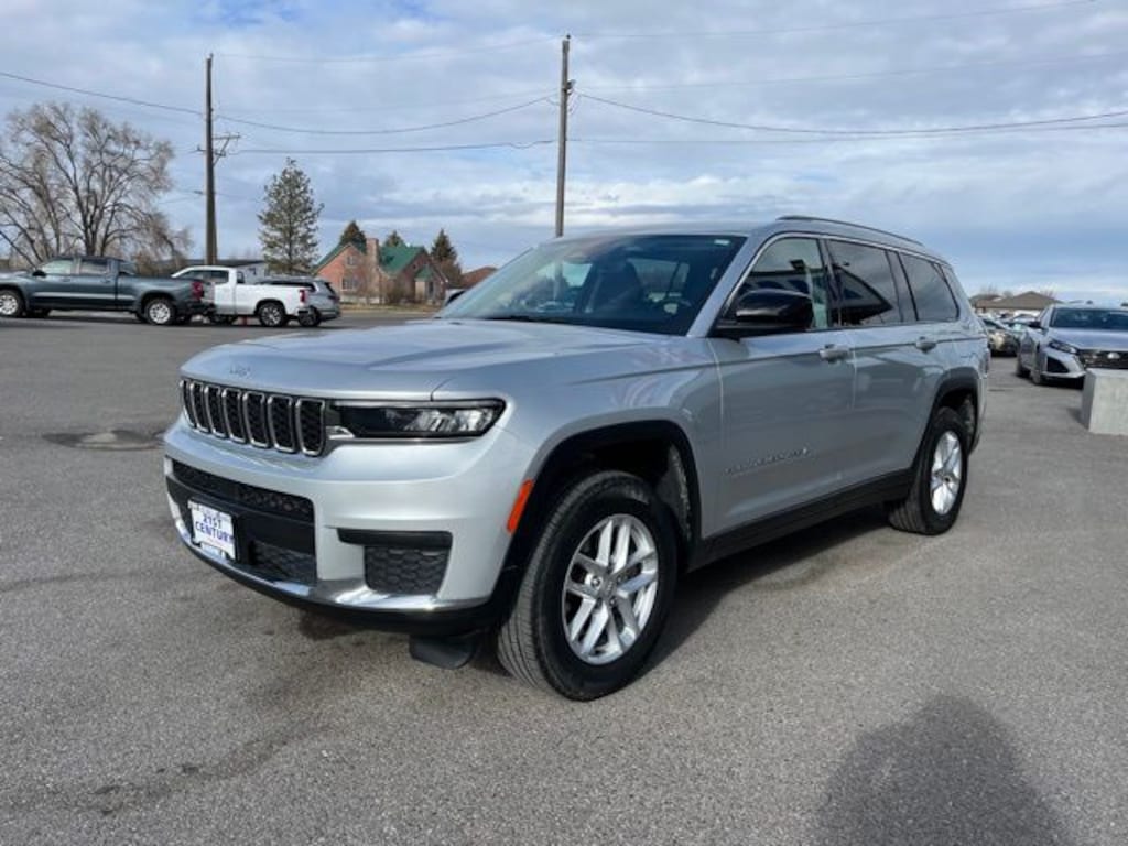 Used 2023 Jeep Grand Cherokee L Laredo SUV