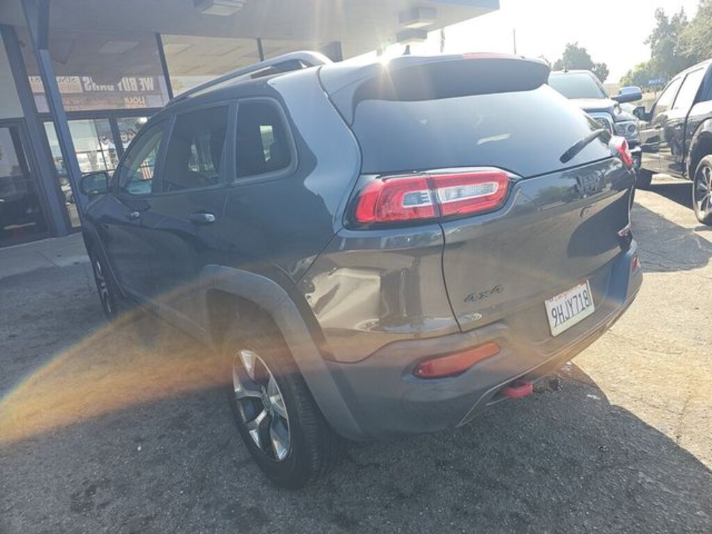 Used 2016 Jeep Cherokee Trailhawk 4x4 SUV