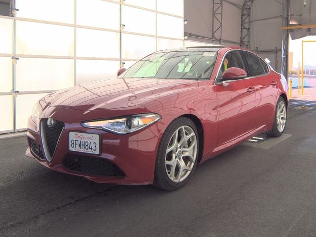 2018 Alfa Romeo Giulia 2.0 Ti Auto's photo