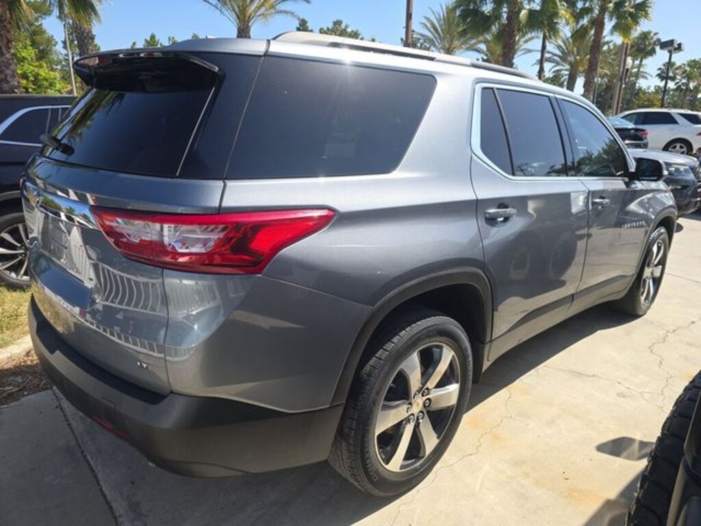 Used 2021 Chevrolet Traverse LT Leather SUV