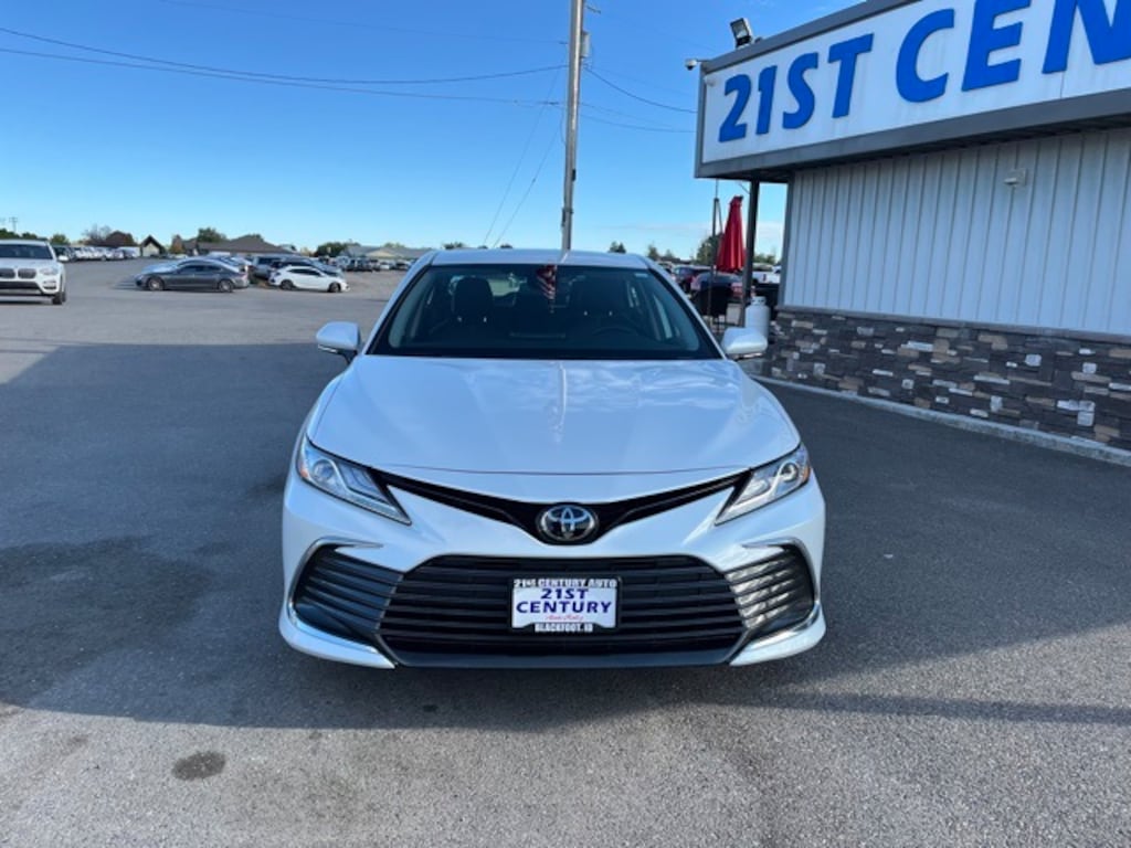 Used 2024 Toyota Camry XLE Sedan