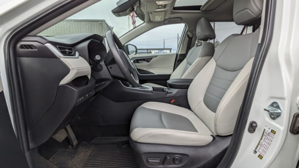 Used 2025 Toyota RAV4 XLE Premium SUV