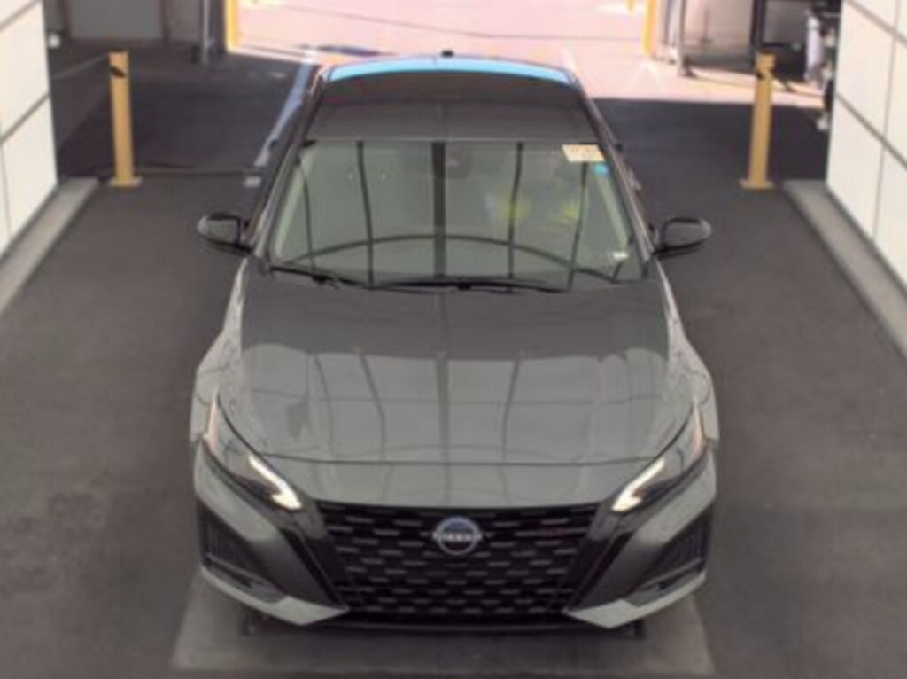 Used 2026 Nissan Altima SR Sedan
