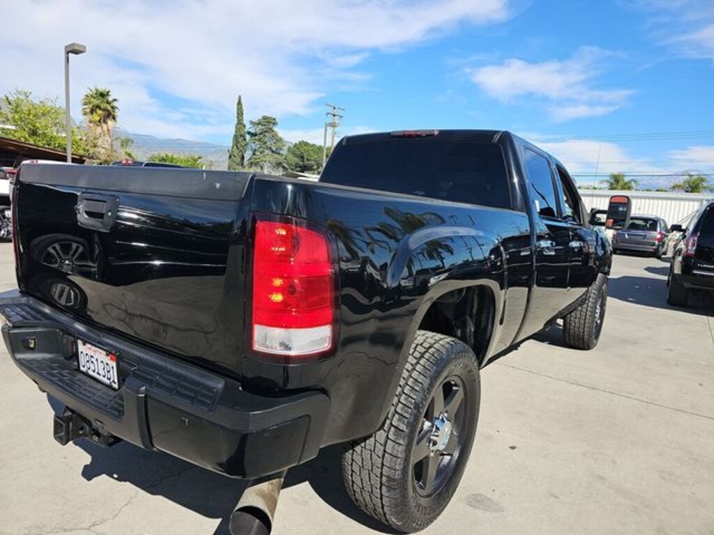 Used 2011 GMC Sierra 2500HD Denali Truck Crew Cab
