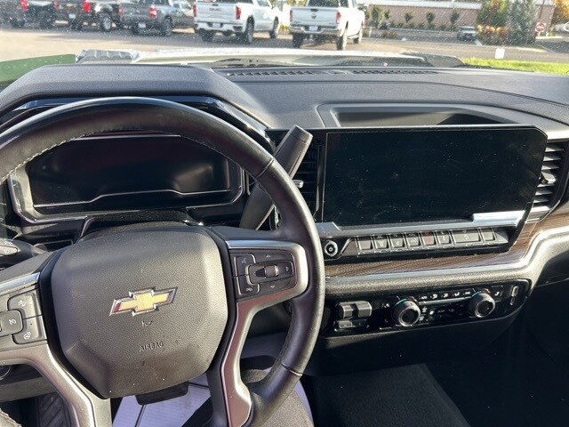 2024 Chevrolet Silverado 2500HD LT photo 3