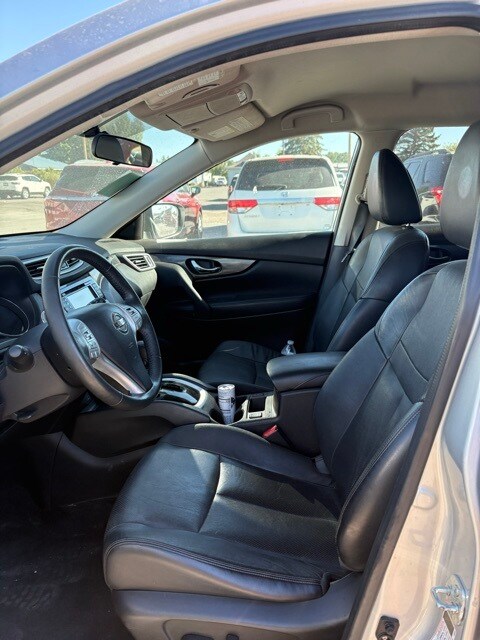 2014 Nissan Rogue SL photo 3