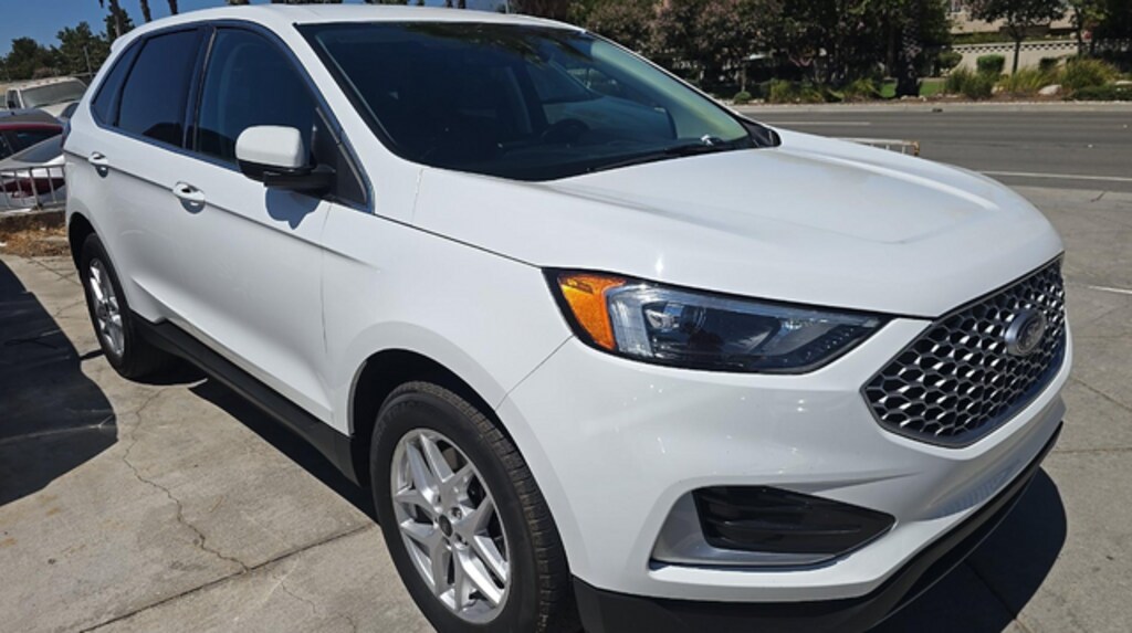 Used 2024 Ford Edge SUV