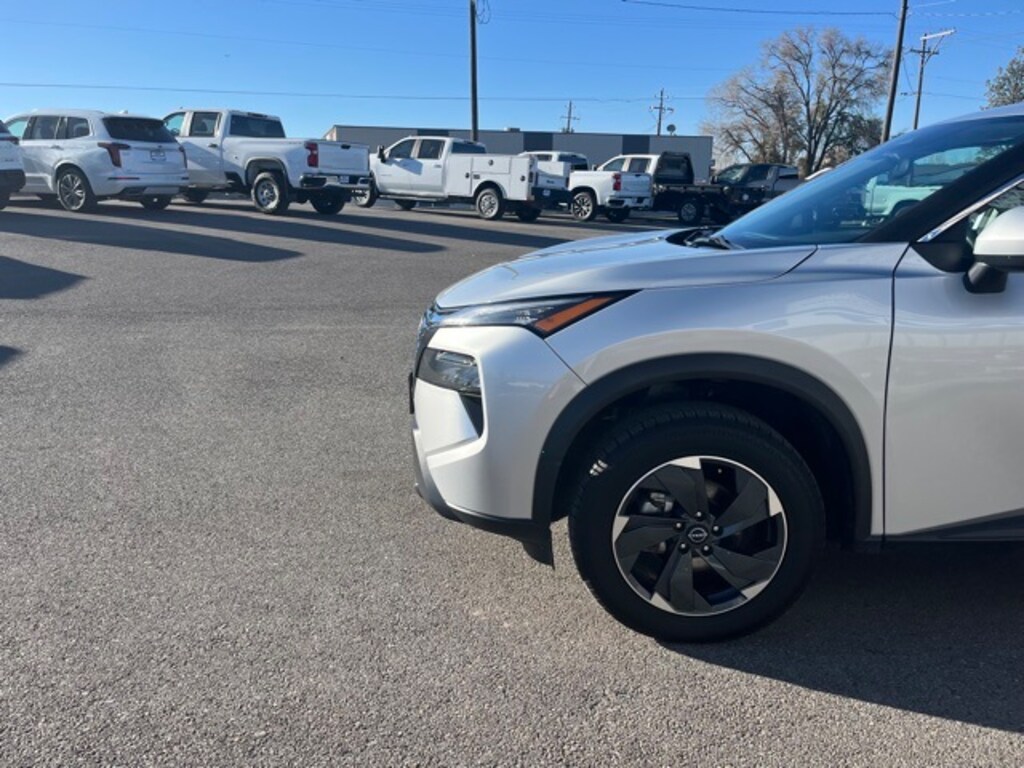 Used 2024 Nissan Rogue SV SUV
