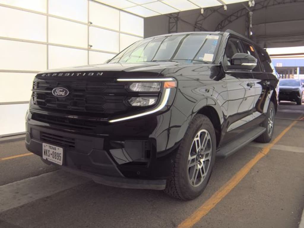 Used 2025 Ford Expedition Max Active SUV