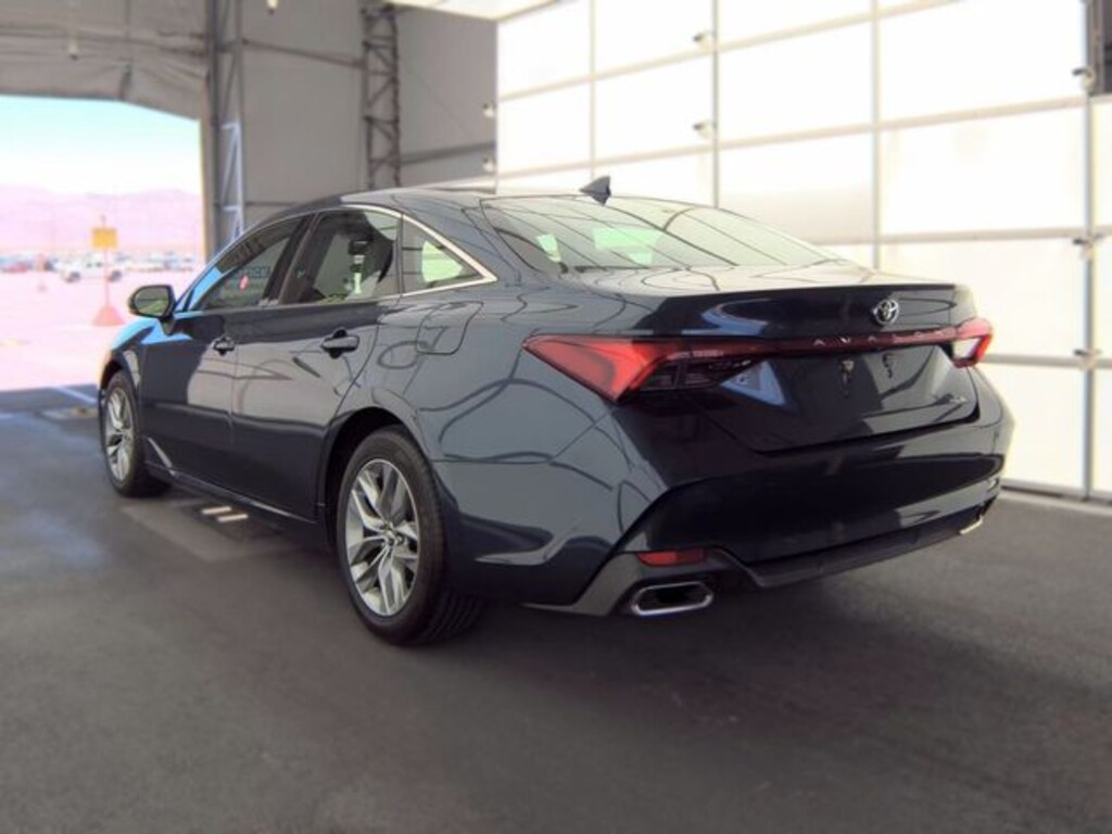 Used 2019 Toyota Avalon XLE Sedan