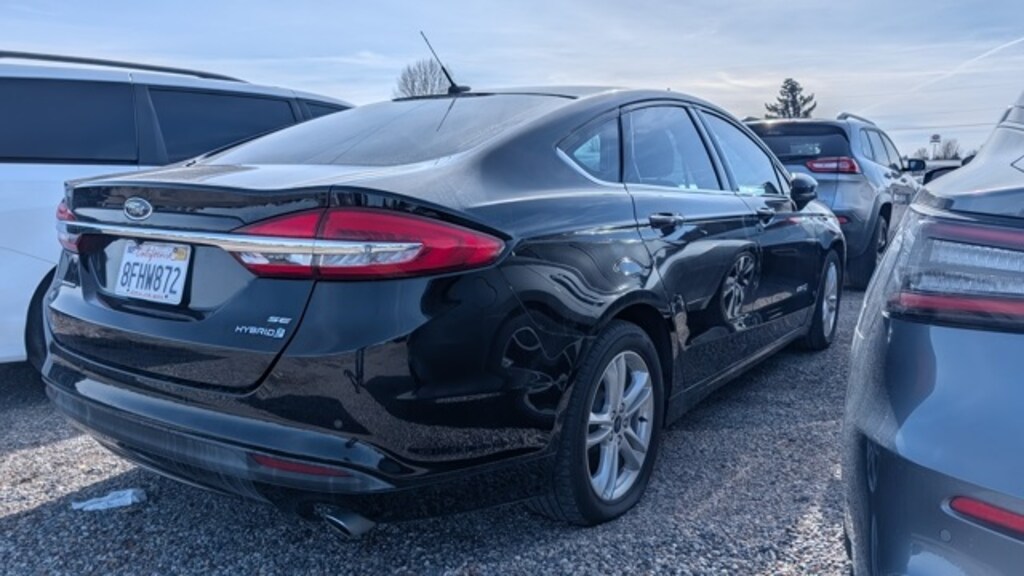 Used 2018 Ford Fusion Hybrid SE Sedan