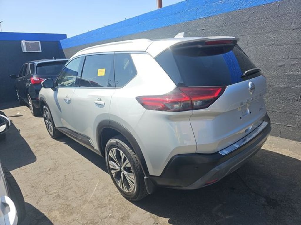 Used 2021 Nissan Rogue SV SUV