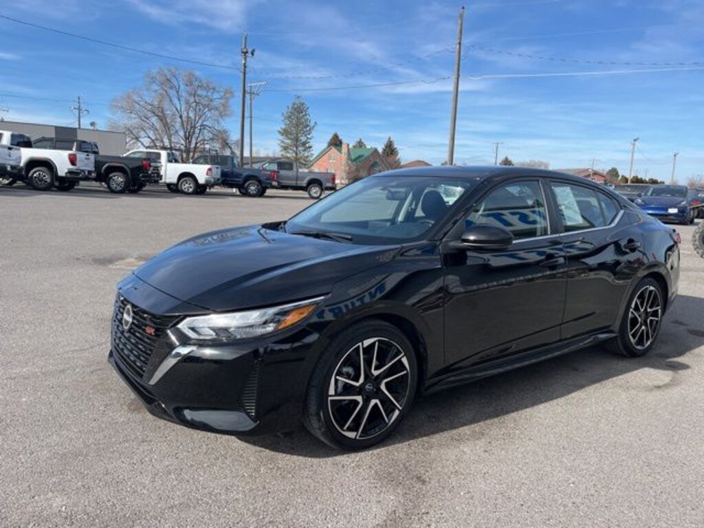 Used 2025 Nissan Sentra SR Sedan