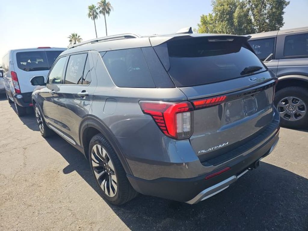 Used 2025 Ford Explorer Platinum SUV