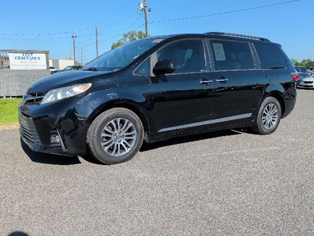 Used 2019 Toyota Sienna XLE 8 Passenger Van
