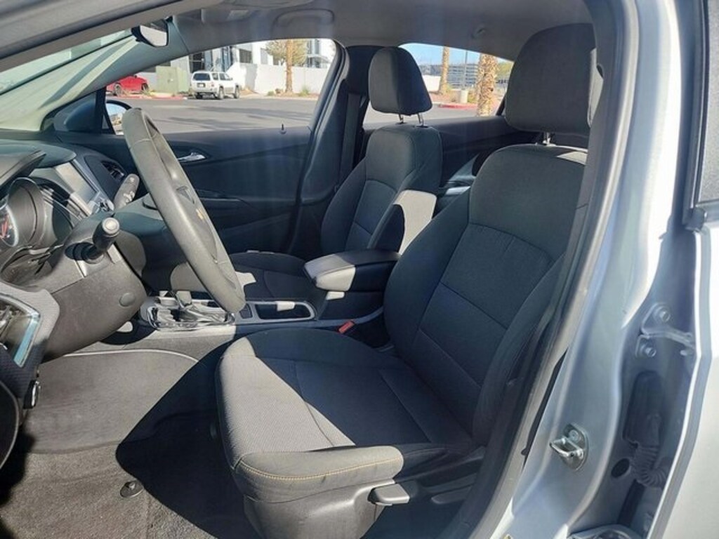 Used 2018 Chevrolet Cruze LS Auto Sedan