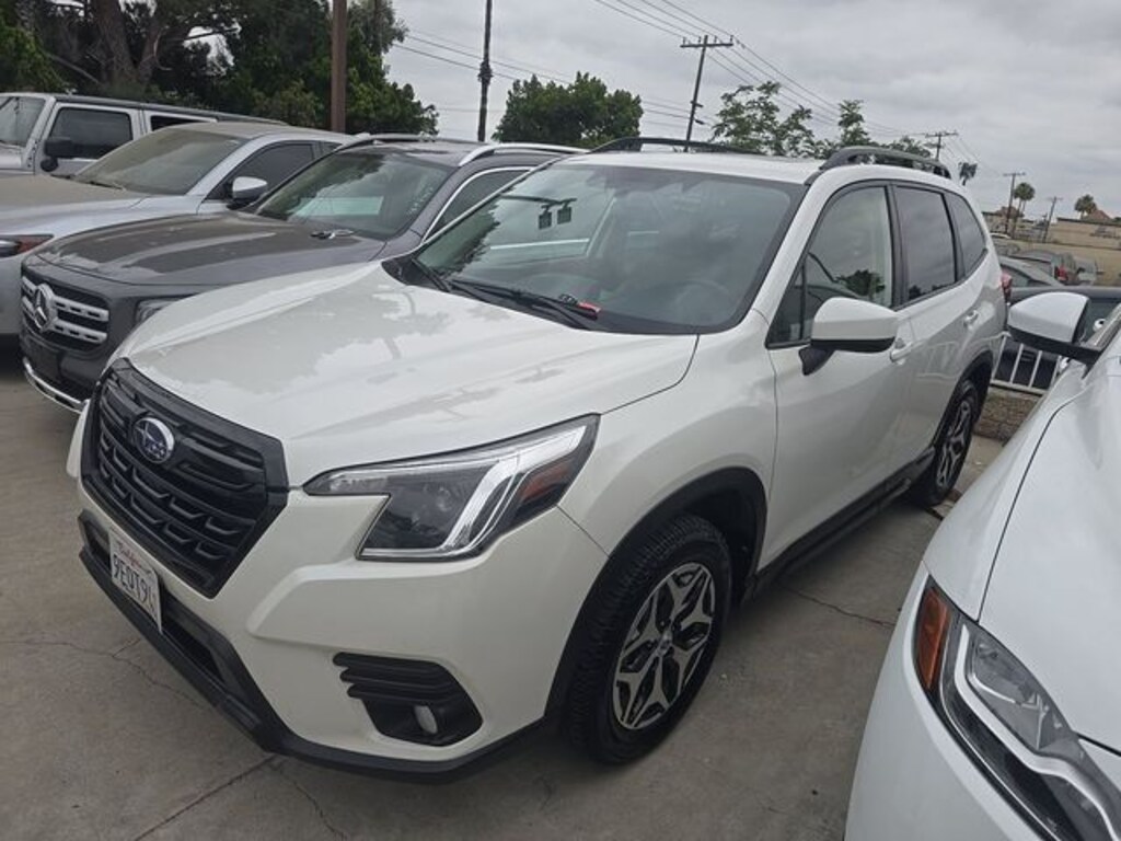 Used 2023 Subaru Forester Premium SUV
