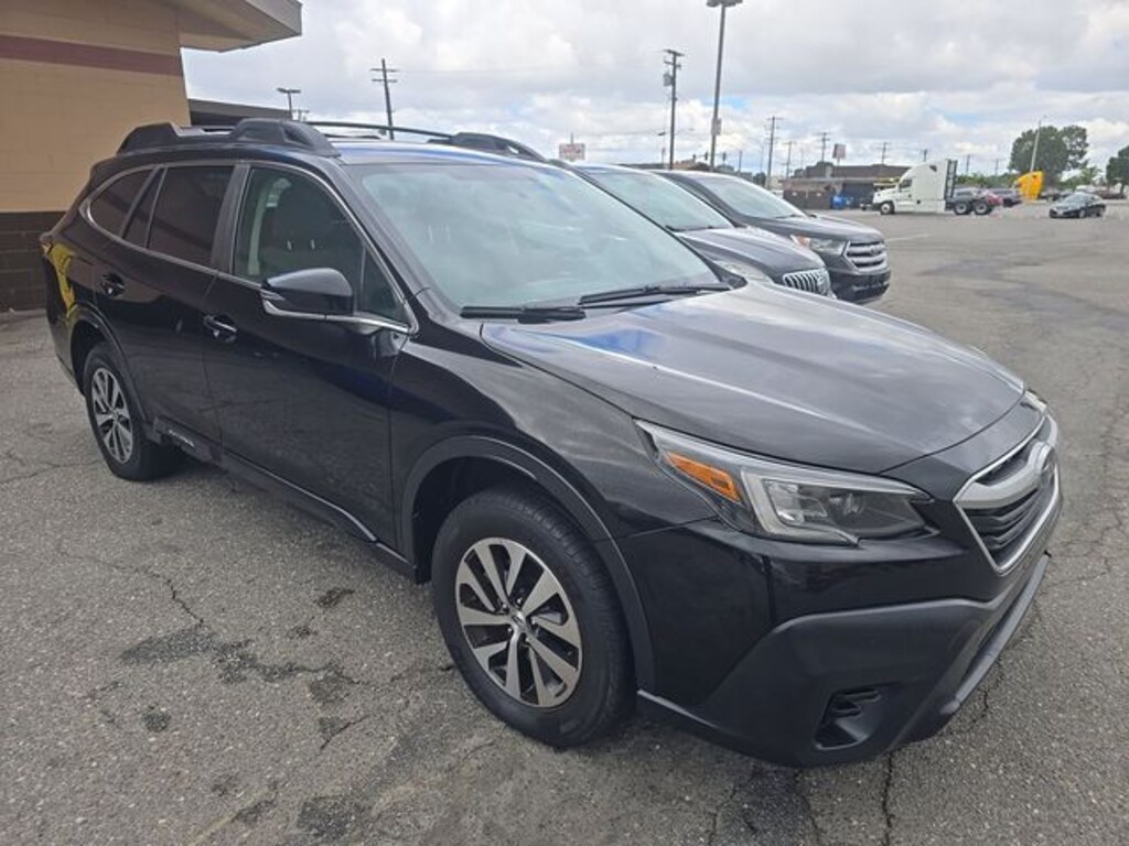 Used 2020 Subaru Outback Premium SUV