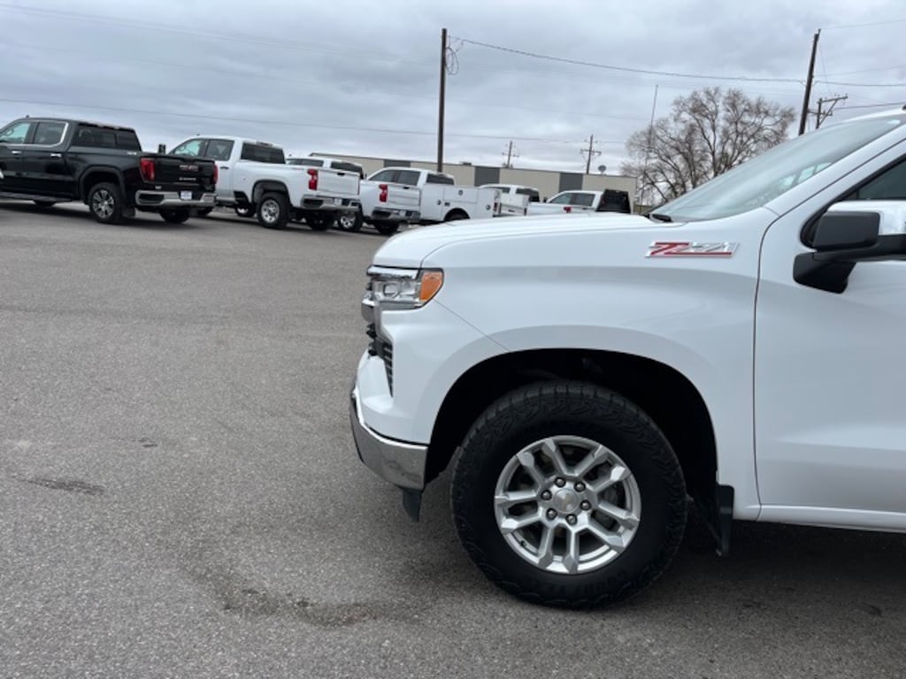 Used 2023 Chevrolet Silverado 1500 LT w/1LT Truck Crew Cab