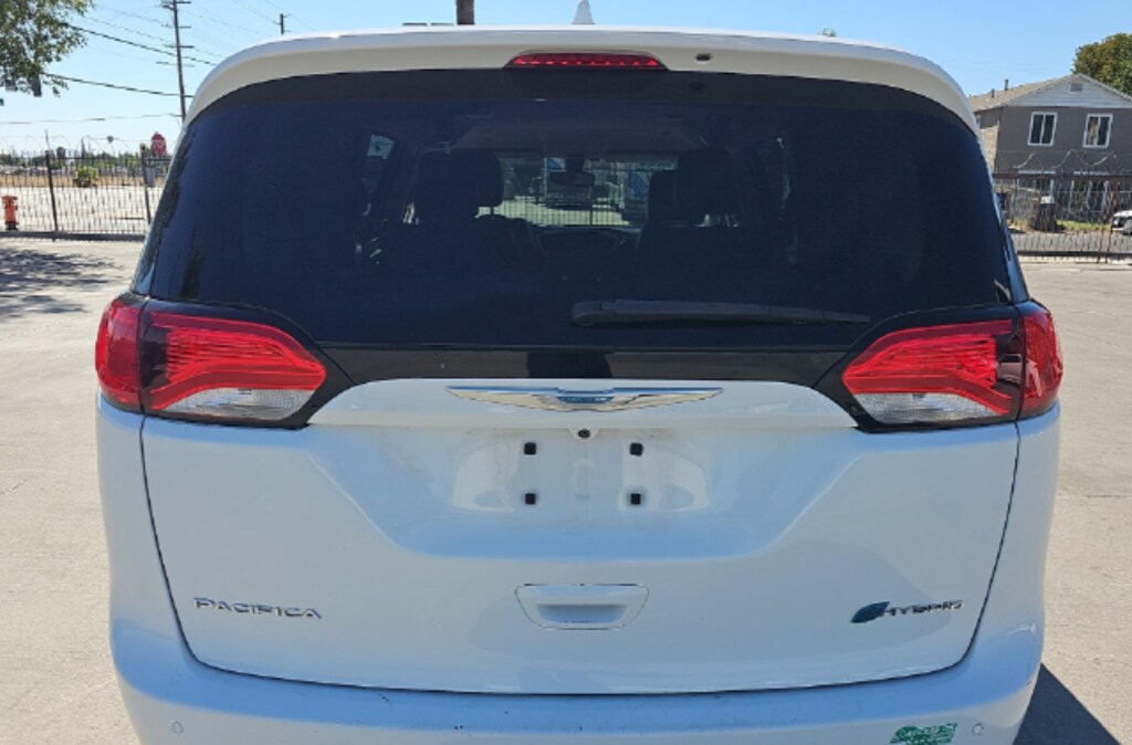 Used 2018 Chrysler Pacifica Hybrid Touring L Van Passenger Van