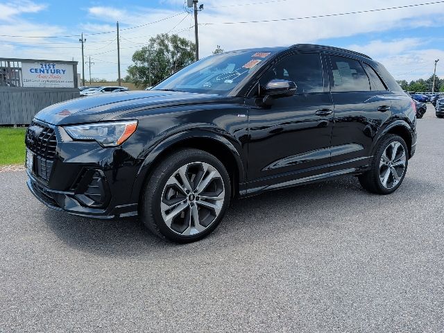 2021 Audi Q3 45 TFSI S Line Premium quattro's photo