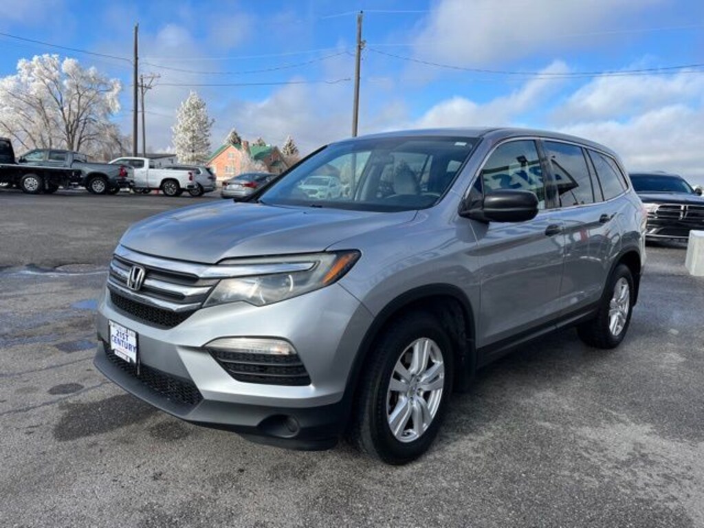 Used 2017 Honda Pilot LX AWD SUV