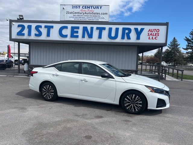 2025 Nissan Altima SV