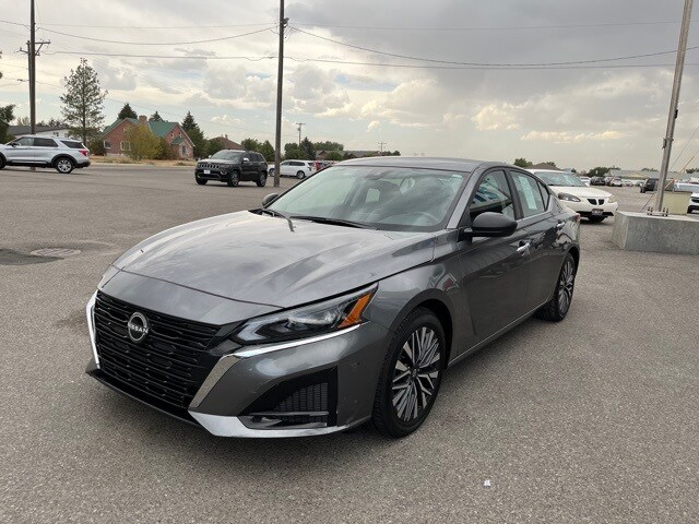 2024 Nissan Altima 2.5 SV photo 3