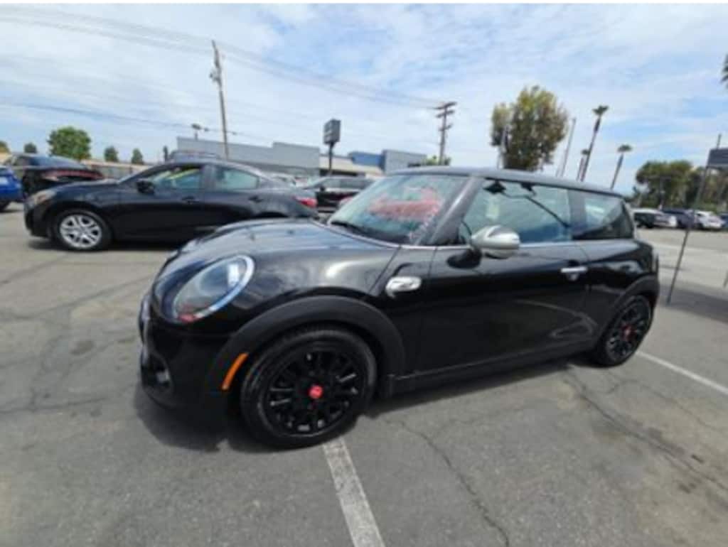 Used 2019 MINI Hardtop 2 Door Cooper S Hatchback