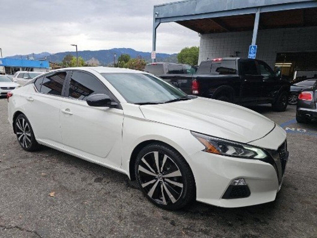 Used 2022 Nissan Altima 2.5 SR Sedan