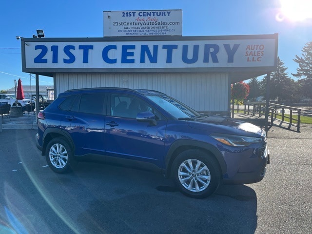 2024 Toyota Corolla Cross LE