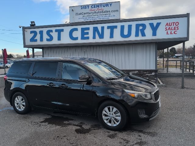 2016 Kia Sedona LX's photo