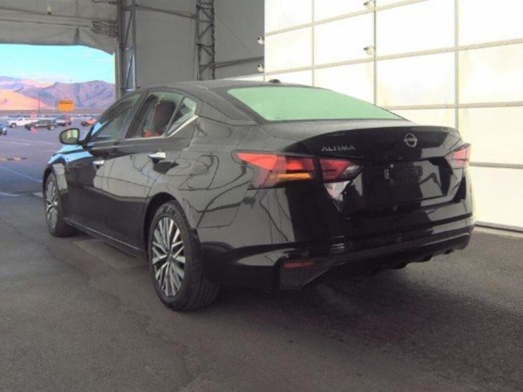 Used 2025 Nissan Altima SV Sedan
