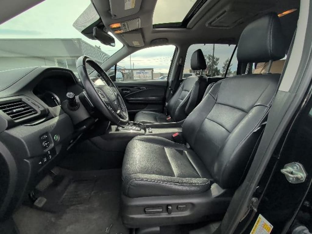 Used 2018 Honda Pilot Touring AWD SUV
