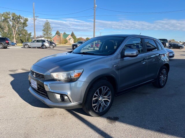 2016 Mitsubishi Outlander Sport SE ES photo 2