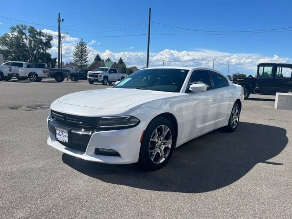 Used 2015 Dodge Charger SXT Sedan