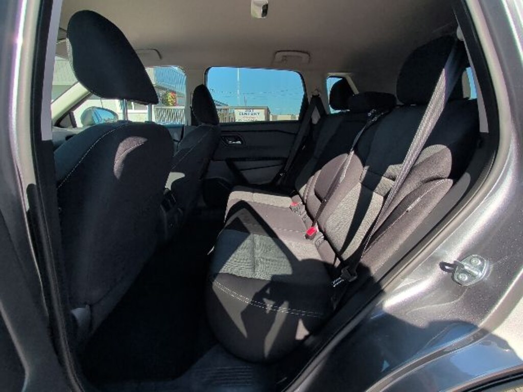 Used 2025 Nissan Rogue SV SUV