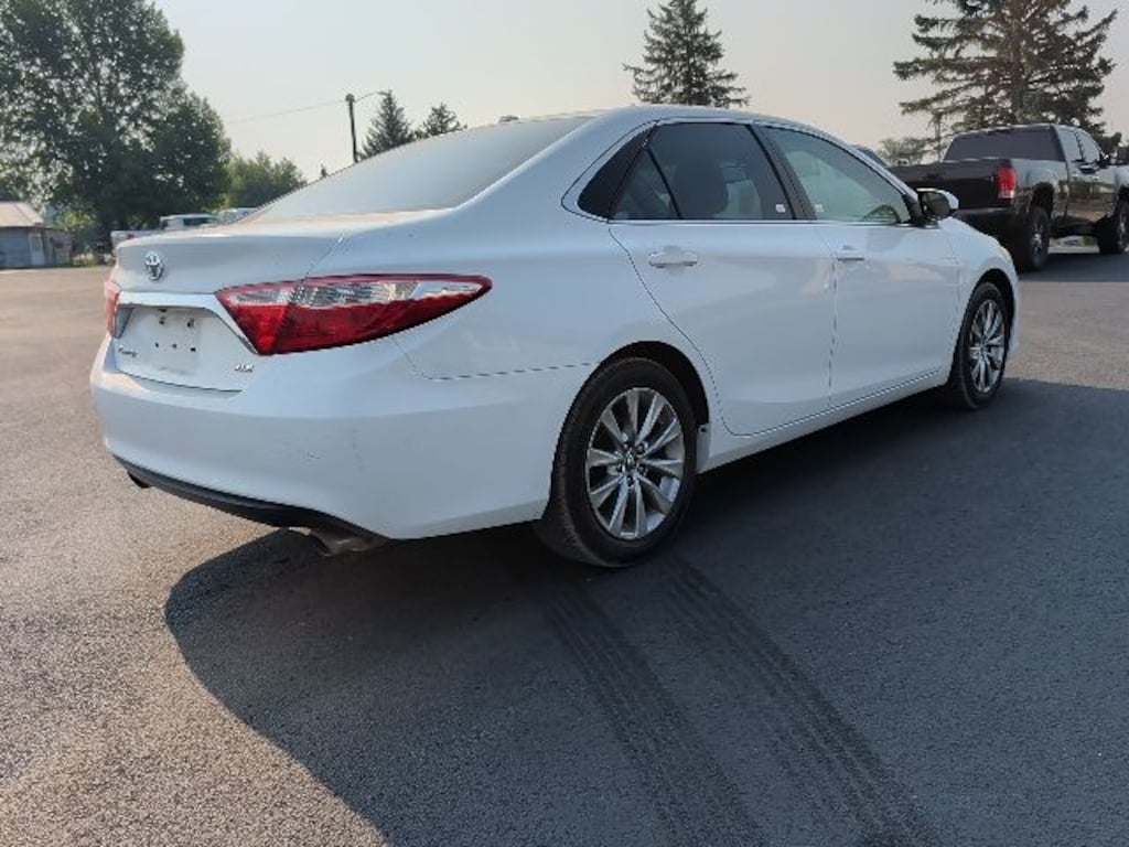 Used 2017 Toyota Camry XLE Sedan