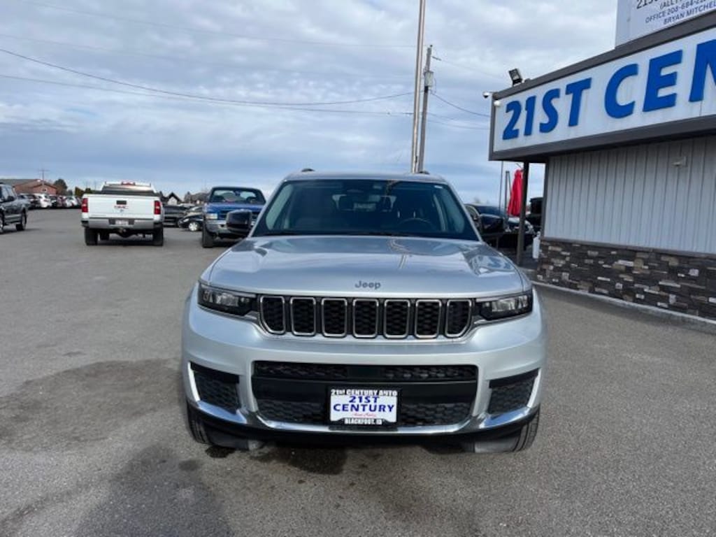 Used 2023 Jeep Grand Cherokee L Laredo SUV
