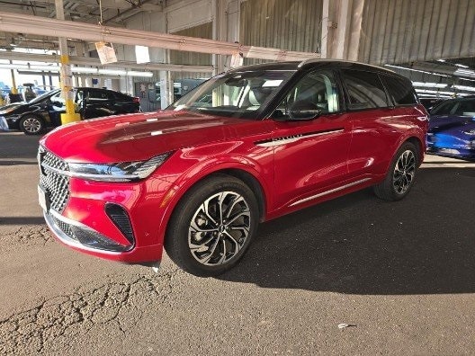 2024 Lincoln Nautilus Reserve's photo