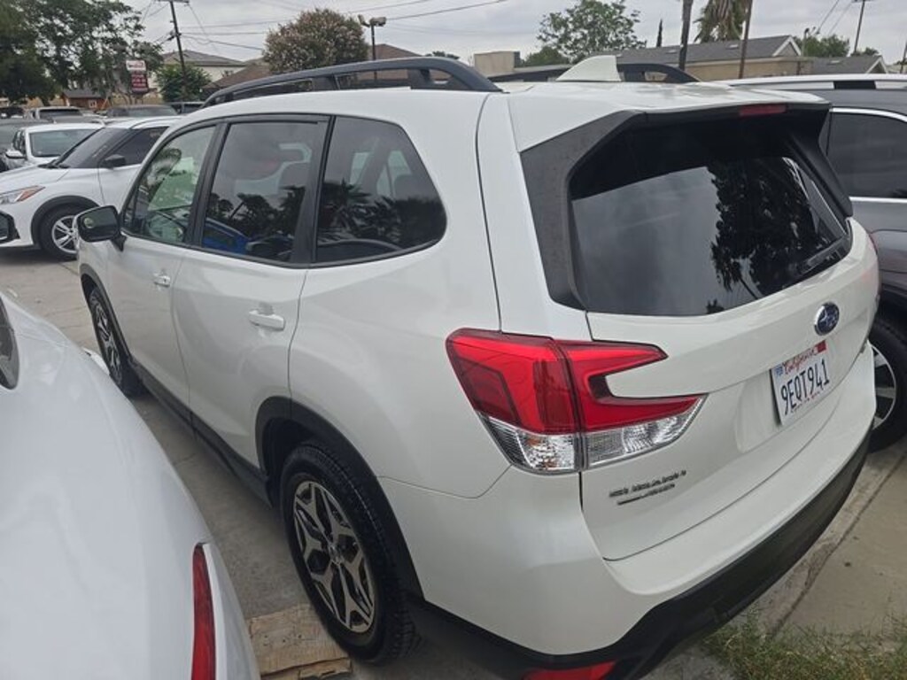 Used 2023 Subaru Forester Premium SUV